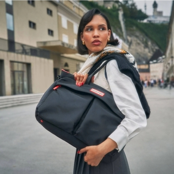 🖤🔹️Hunter🔹️ Black 12in Transport   Textile Duffle Bag In Black Weekender - Picture 3 of 9